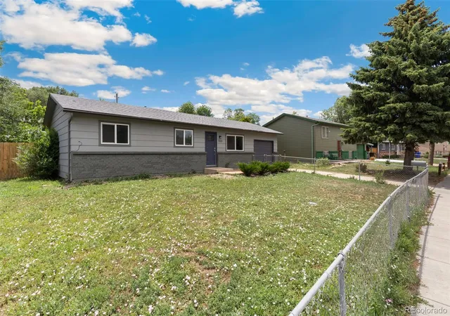 3rd image of 1530 Maxwell St, Colorado Springs, CO 80906 | MLS# 3414877
