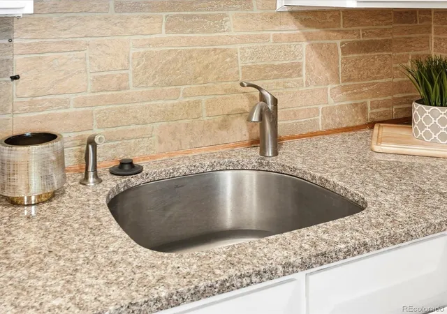 4th image of 2120 S Vaughn Wy, Aurora, CO 80014