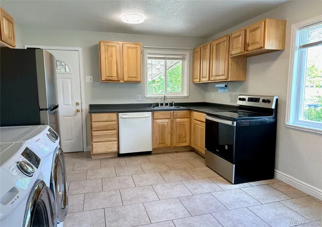 Homes for sale in Aurora, CO | 891 Lansing St, Aurora, CO 80010 | MLS# 5883420