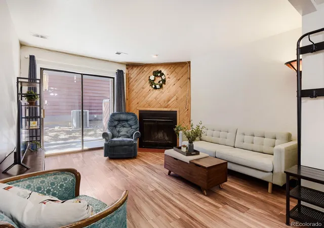 2nd image of 333 W Lehow Ave #4, Englewood, CO 80110 | MLS# 6947333