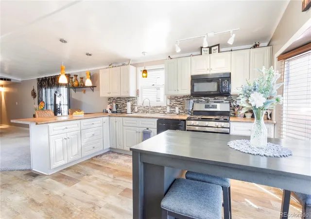 Homes for sale in Denver, CO | 1801 Nw 92 Ave, Denver, CO 80260 | MLS# 6086172