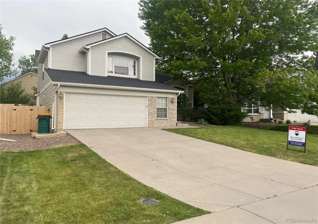 Photo 2 of Single family home for sale at 15678 E Quincy Ln, Aurora, CO 80015 | MLS# 3039895 | Listing updated on 2026-09-25