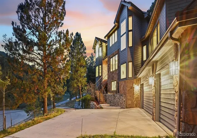 Photo 1 of Single family home for sale at 1922 Baldy Ln, Evergreen, CO 80439 | MLS# 5214287 | Listing updated on 2026-10-13