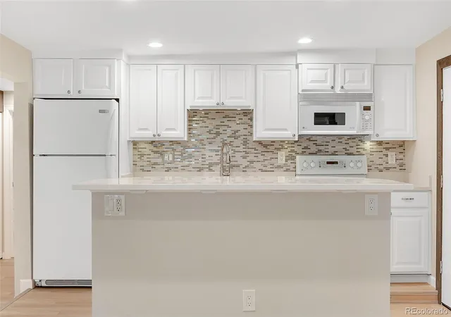 4th image of 12043 W Cross Dr, Littleton, CO 80127