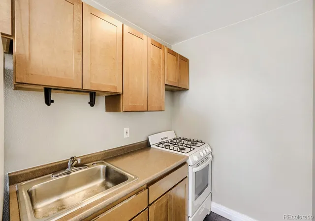 2nd image of 1196 N Grant St #305, Denver, CO 80203 | MLS# 8945840