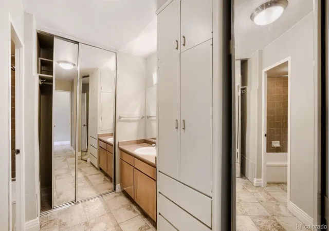 5th image of 1196 N Grant St #305, Denver, CO 80203 | MLS# 8945840