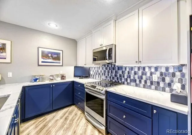 Homes for sale in Centennial, CO | 209 E Highline Cir #104, Centennial, CO 80122 | MLS# 2727430