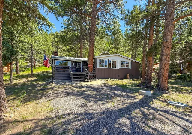 Photo 3 of Single family home for sale at 438 Aspen Dr, Lyons, CO 80540 | MLS# IR1062191 | Listing updated on 2026-09-23