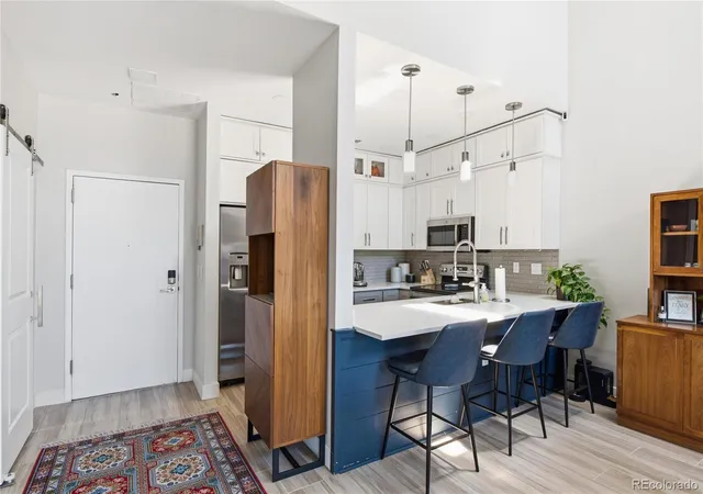 1st image of 1000 E 1St Ave #404, Denver, CO 80218 | MLS# 1688631