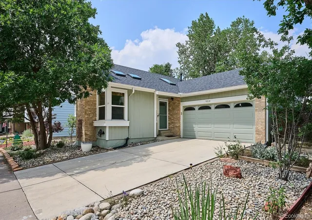 Homes for sale in Littleton, CO | 9314 Hickory Cir, Littleton, CO 80126 | MLS# 4979433