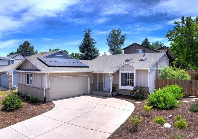 Homes for sale in Littleton, CO | 11542 W Lake Dr, Littleton, CO 80127 | MLS# 4184343