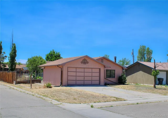 Photo 3 of Single family home for sale at 255 E Raven Ave, Rangely, CO 81648 | MLS# 5600579 | Listing updated on 2026-10-20