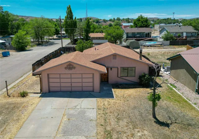 Photo 4 of Single family home for sale at 255 E Raven Ave, Rangely, CO 81648 | MLS# 5600579 | Listing updated on 2026-10-20