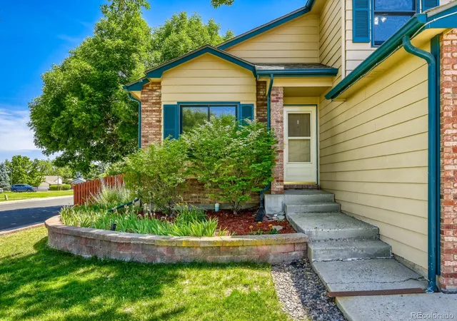 Photo 2 of Single family home for sale at 398 Pin Oak Dr, Loveland, CO 80538 | MLS# 7734615 | Listing updated on 2026-09-30