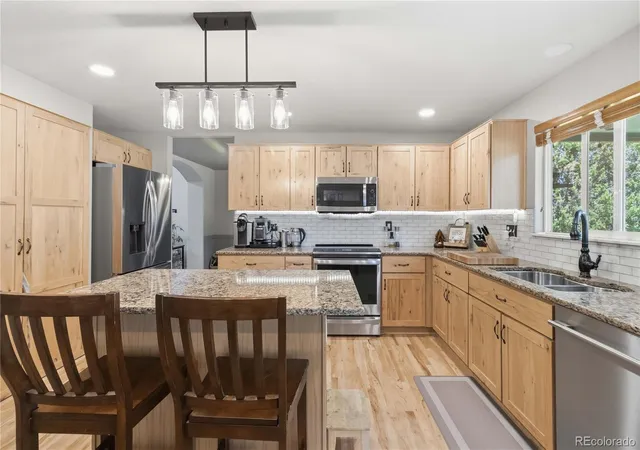 2nd image of 23981 Glenmoor Dr, Parker, CO 80138 | MLS# 8763934