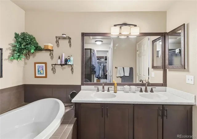 5th image of 23981 Glenmoor Dr, Parker, CO 80138 | MLS# 8763934