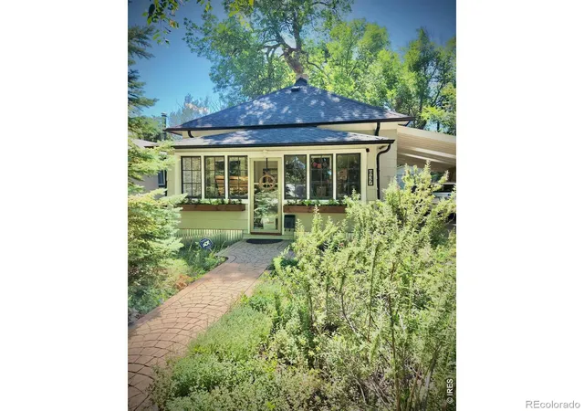 1st image of 837 Gay St, Longmont, CO 80501 | MLS# IR1062291