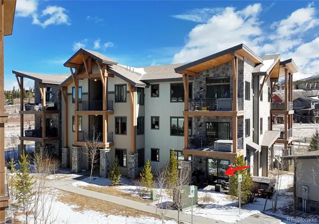 3rd image of 16 Springview Ln, Fraser, CO 80442