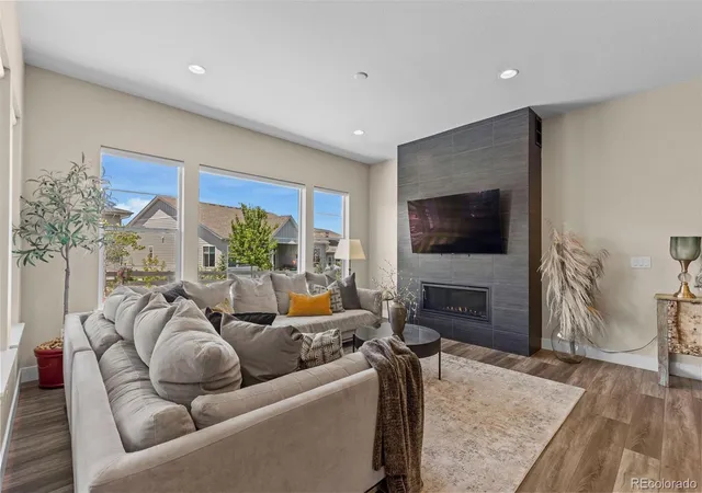 4th image of 2105 Bellcove Dr, Castle Pines, CO 80108 | MLS# 7201808