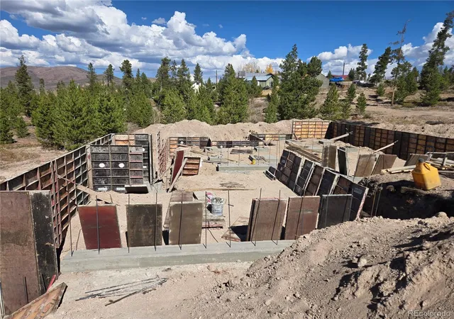 Photo 2 of Single family home for sale at 99 County Rd 4035, Grand Lake, CO 80447 | MLS# 5868129 | Listing updated on 2026-10-12