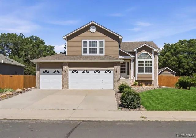 2nd image of 2977 W Rowland Ave, Littleton, CO 80120 | MLS# 6346509
