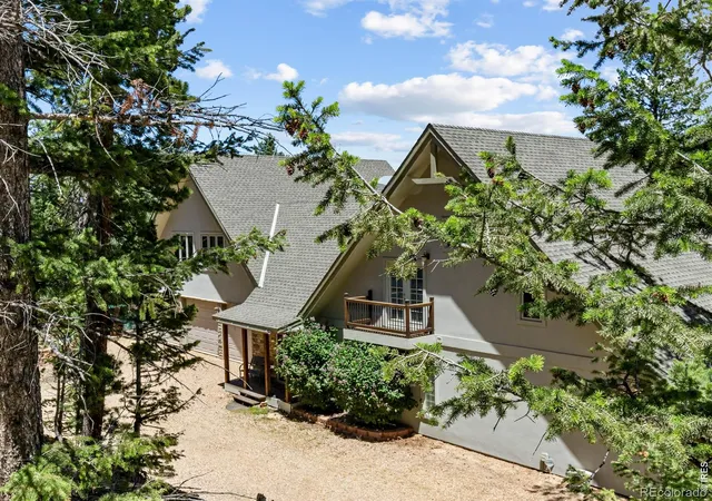 1st image of 1705 Hummingbird Dr, Estes Park, CO 80517 | MLS# IR1062334