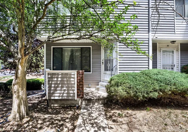 Photo 1 of Townhouse for sale at 50 S Moline St, Aurora, CO 80012 | MLS# 3919786 | Listing updated on 2026-08-22