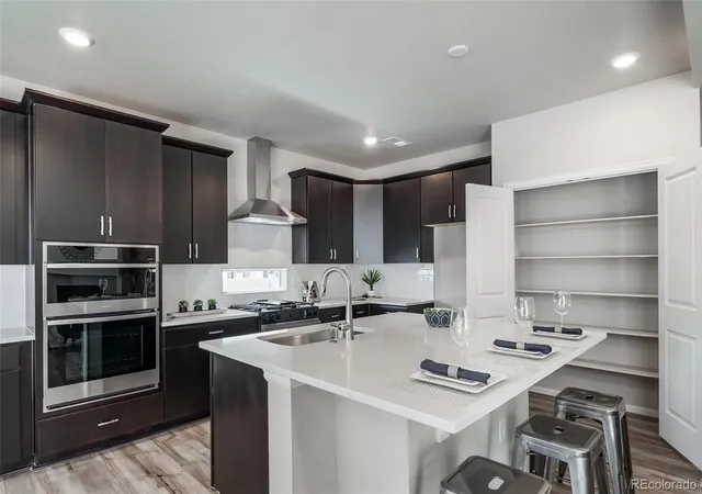 Photo 2 of Sale Pending at 5157 N Quatar St, Aurora, CO 80019 | MLS# 7454549 | Listing updated on 2026-08-22