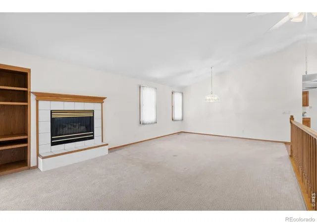 Photo 4 of Single family home for sale at 809 Zweck Ct, Longmont, CO 80503 | MLS# IR1062372 | Listing updated on 2026-09-22