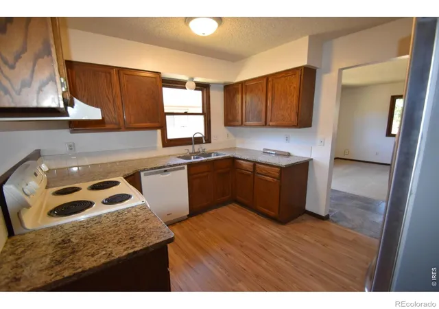 5th image of 1306 Parker Dr, Longmont, CO 80501 | MLS# IR1062383
