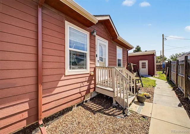 Homes for sale in Bennett, CO | 574 4th St, Bennett, CO 80102 | MLS# 1879461