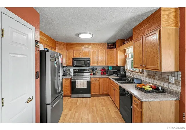 3rd image of 3628 Centennial Cir, Evans, CO 80620 | MLS# IR1062417