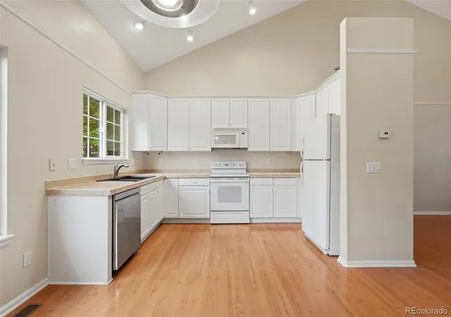 Photo 3 of Single family home for sale at 1161 Riddlewood Rd, Highlands Ranch, CO | MLS# 8324586 | Listing updated on 2026-10-03