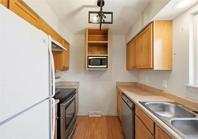 Homes for sale in Denver, CO | 976 Coronado Pkwy #C, Denver, CO 80229 | MLS# 3432810