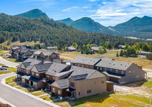 4th image of 1618 Continental Peaks Cir, Estes Park, CO 80517 | MLS# IR1062435