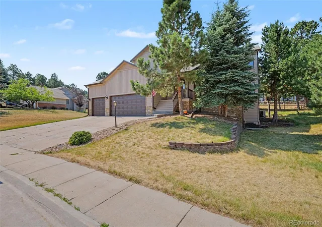 Photo 2 of Single family home for sale at 6227 Northwoods Glen Dr, Parker, CO 80134 | MLS# 7592273 | Listing updated on 2026-08-10