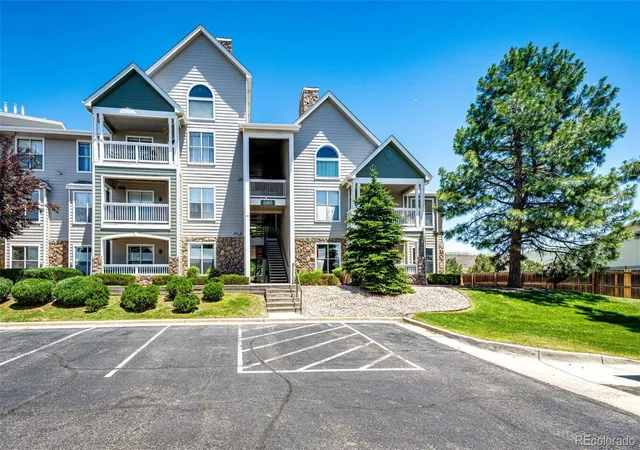 Homes for sale in Castle Rock, CO | 6005 W Castlegate Dr W #B18, Castle Rock, CO 80108 | MLS# 6449686