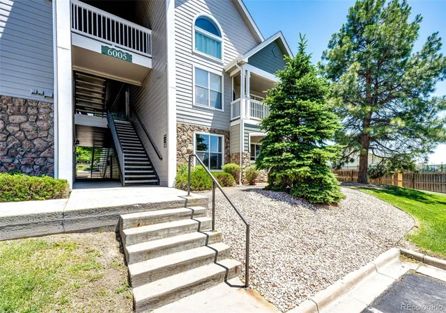 Homes for sale in Castle Rock, CO | 6005 W Castlegate Dr W #B18, Castle Rock, CO 80108 | MLS# 6449686