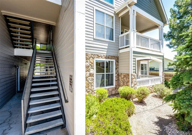 Homes for sale in Castle Rock, CO | 6005 W Castlegate Dr W, Castle Rock, CO 80108