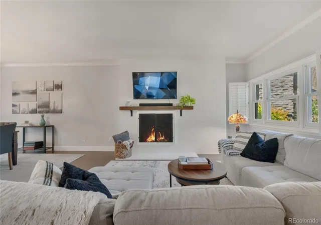 2nd image of 7250 Eastmoor Dr #125, Denver, CO 80237 | MLS# 9851783