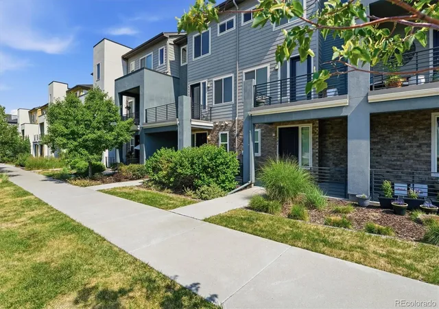 4th image of 704 E Hinsdale Ave, Littleton, CO 80122 | MLS# 8104055