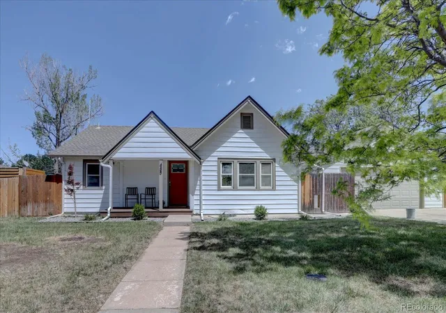 Photo 1 of Single family home for sale at 488 S Parfet St, Lakewood, CO 80226 | MLS# 9222728 | Listing updated on 2026-08-25