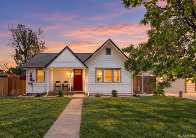 Single family home for sale at 488 S Parfet St, Lakewood, CO 80226 | MLS# 9222728
