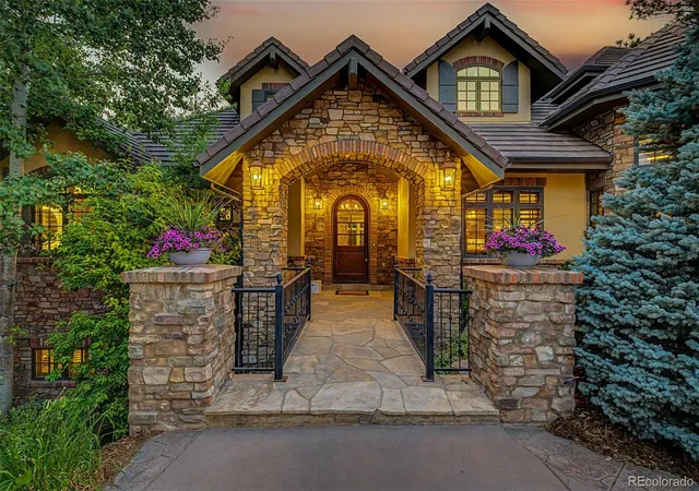 2nd image of 2553 Saddleback Ct, Castle Rock, CO 80104 | MLS# 6223079