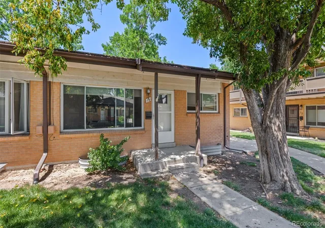 Listing Photo 4 - Condo for sale in building located at 12820 Willow Ln, Golden, CO 80401 - Unit #19