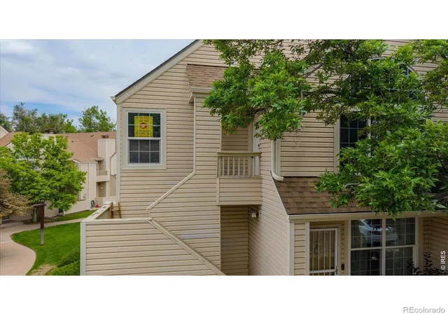 Photo 3 of Condo for sale at 989 S Miller St #204, Lakewood, CO 80226 | MLS# IR1062471 | Listing updated on 2026-09-23
