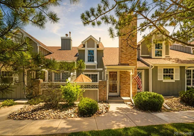 1st image of 903 S Fairplay St, Aurora, CO 80012 | MLS# 1502722