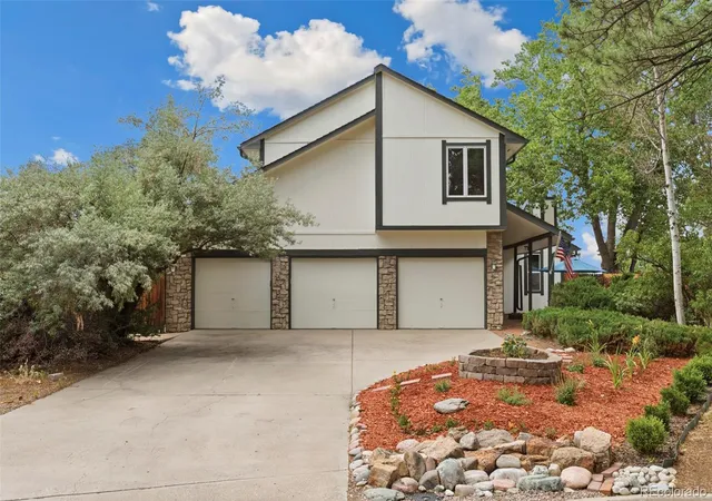 1st image of 15305 E Penwood Pl, Aurora, CO 80015 | MLS# 2042741