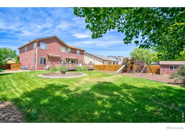 Photo 2 of Single family home for sale at 7476 Skyline St, Longmont, CO 80504 | MLS# IR1062496 | Listing updated on 2026-10-11