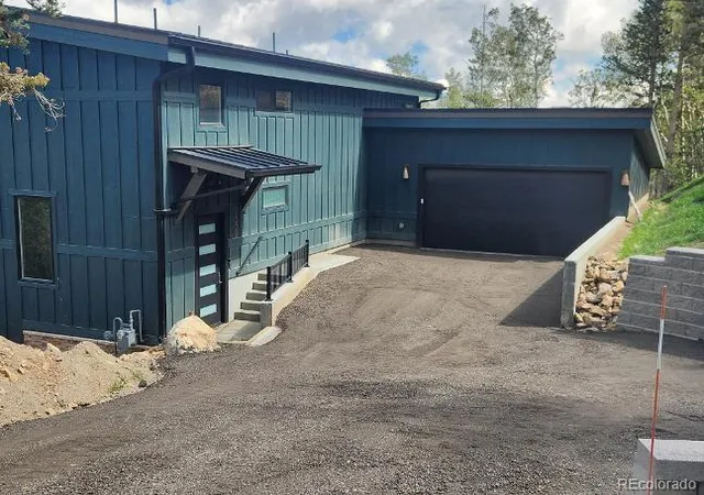 Photo 1 of Single family home for sale at 1000 Highpoint Cir, Black Hawk, CO 80422 | MLS# 9811350 | Listing updated on 2026-09-21